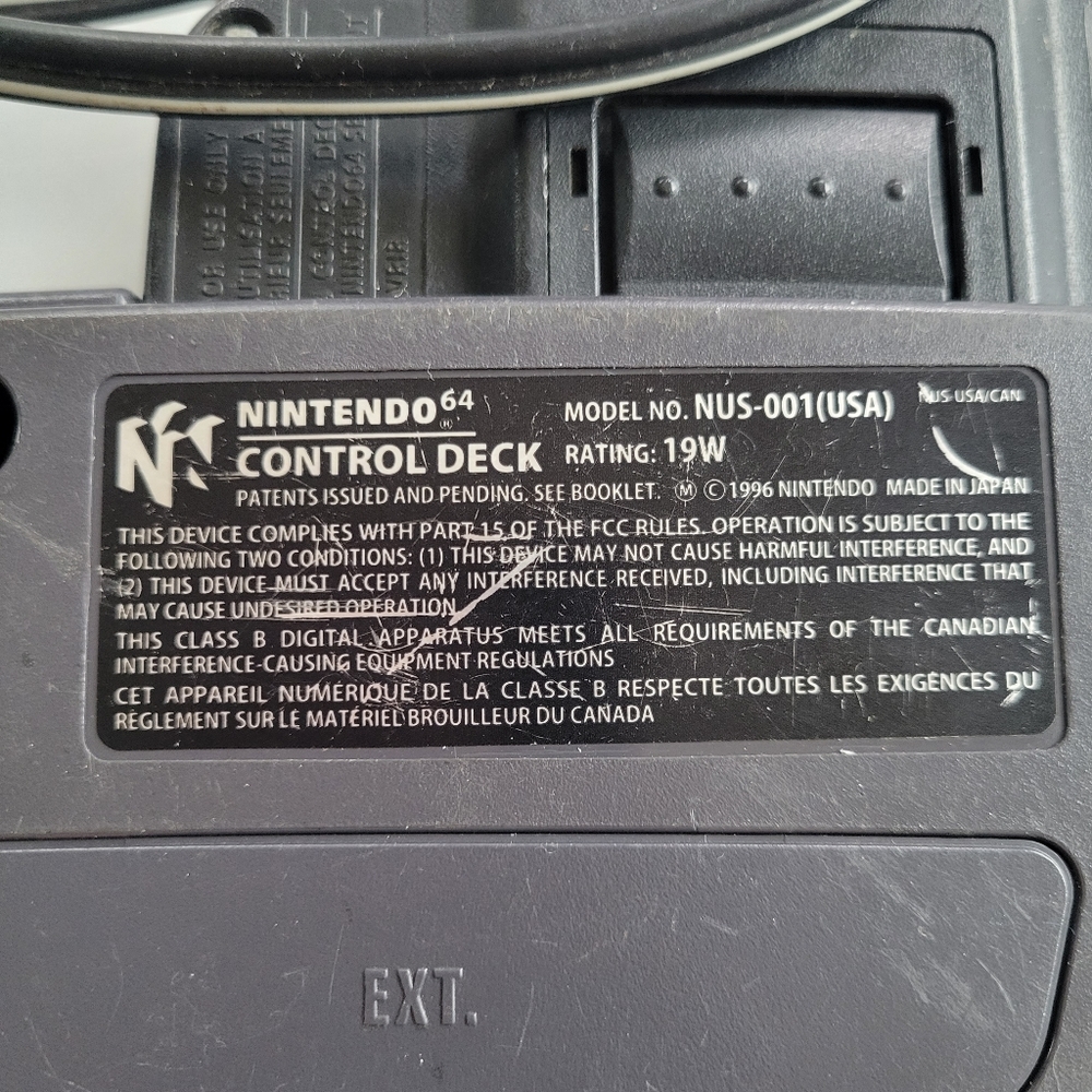 Nintendo Console with Gray Controllers - Picture 7 of 14